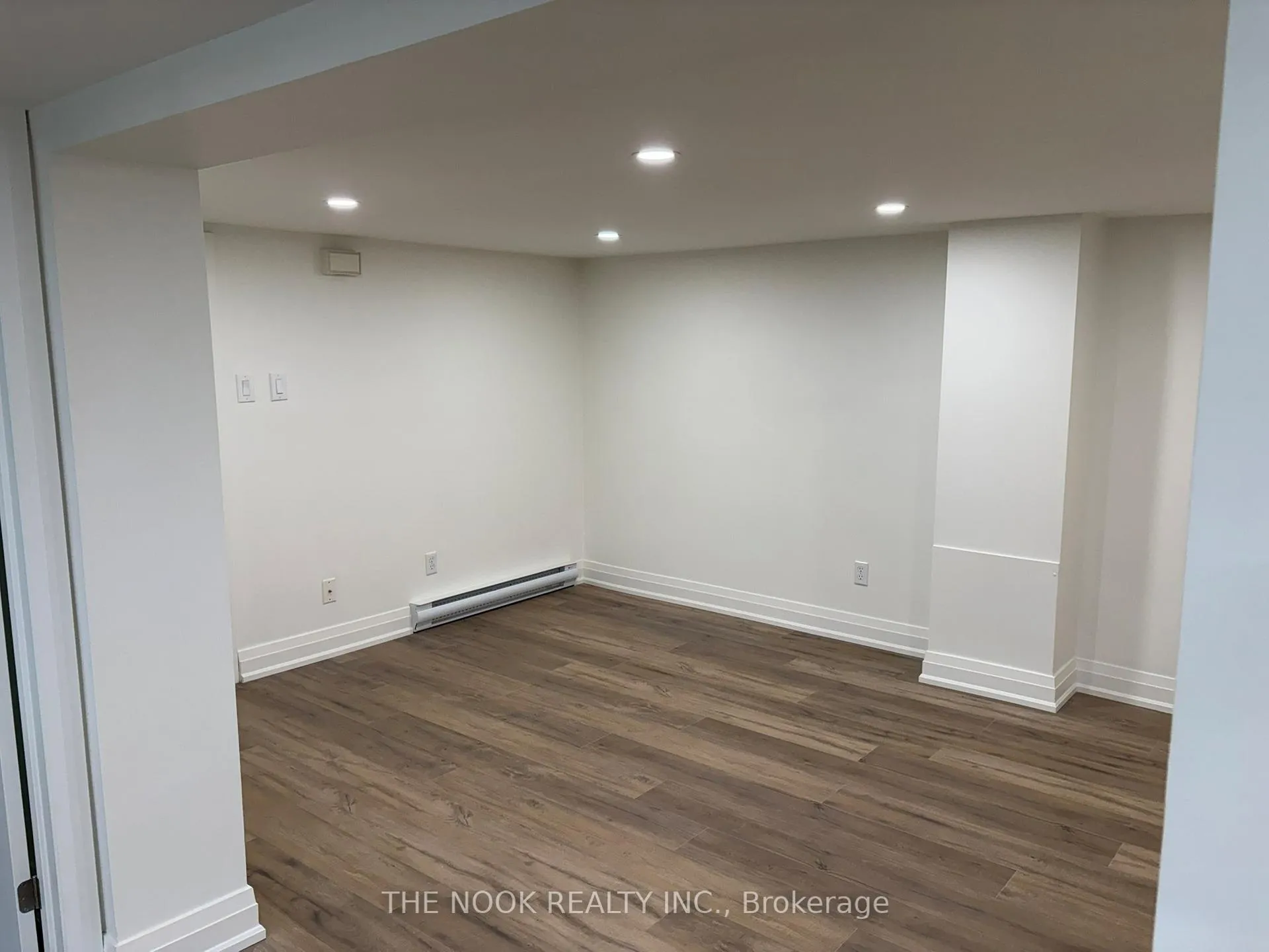 Photo 8 of Unit 6, 174 Stevenson Street S, Oshawa, Vanier — HOMEH