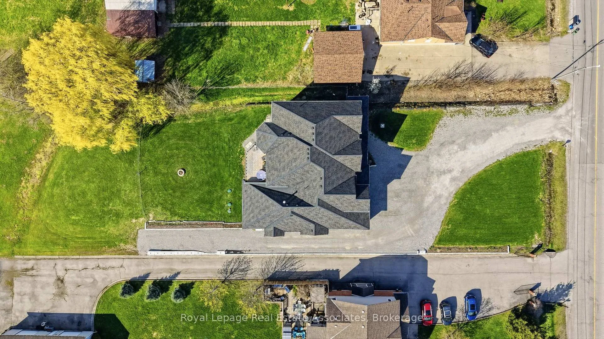 Photo 40 of 43 Third Road E, Hamilton, Rural Stoney Creek — HOMEH