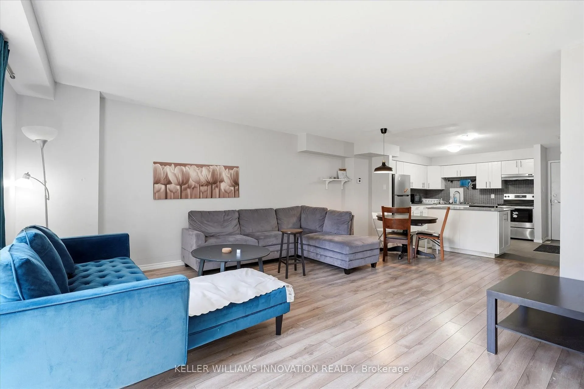 Photo 2 of Unit 4, 508 Quiet Place, Waterloo, Lakeshore Village — HOMEH