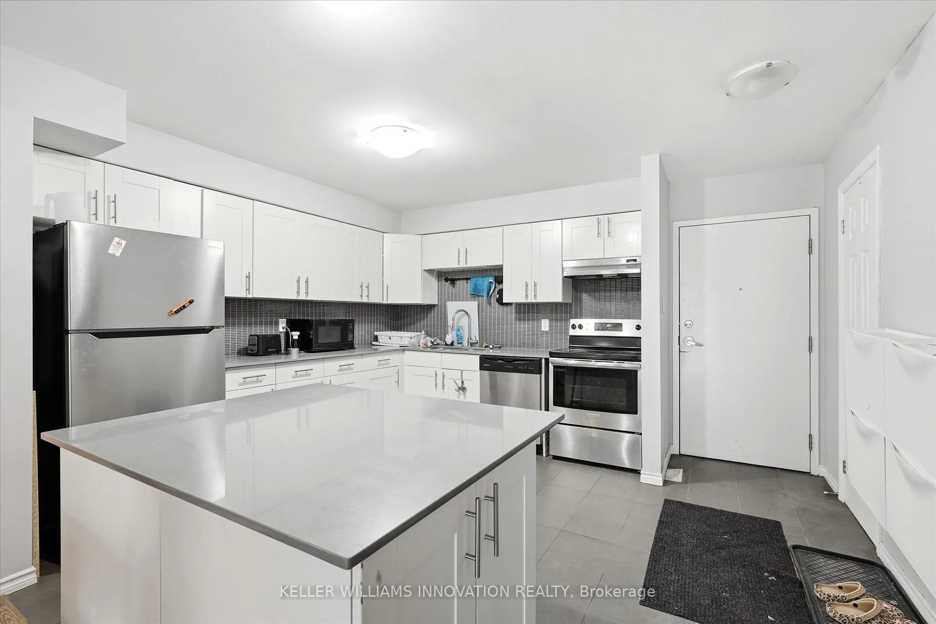 Photo 4 of Unit 4, 508 Quiet Place, Waterloo, Lakeshore Village — HOMEH