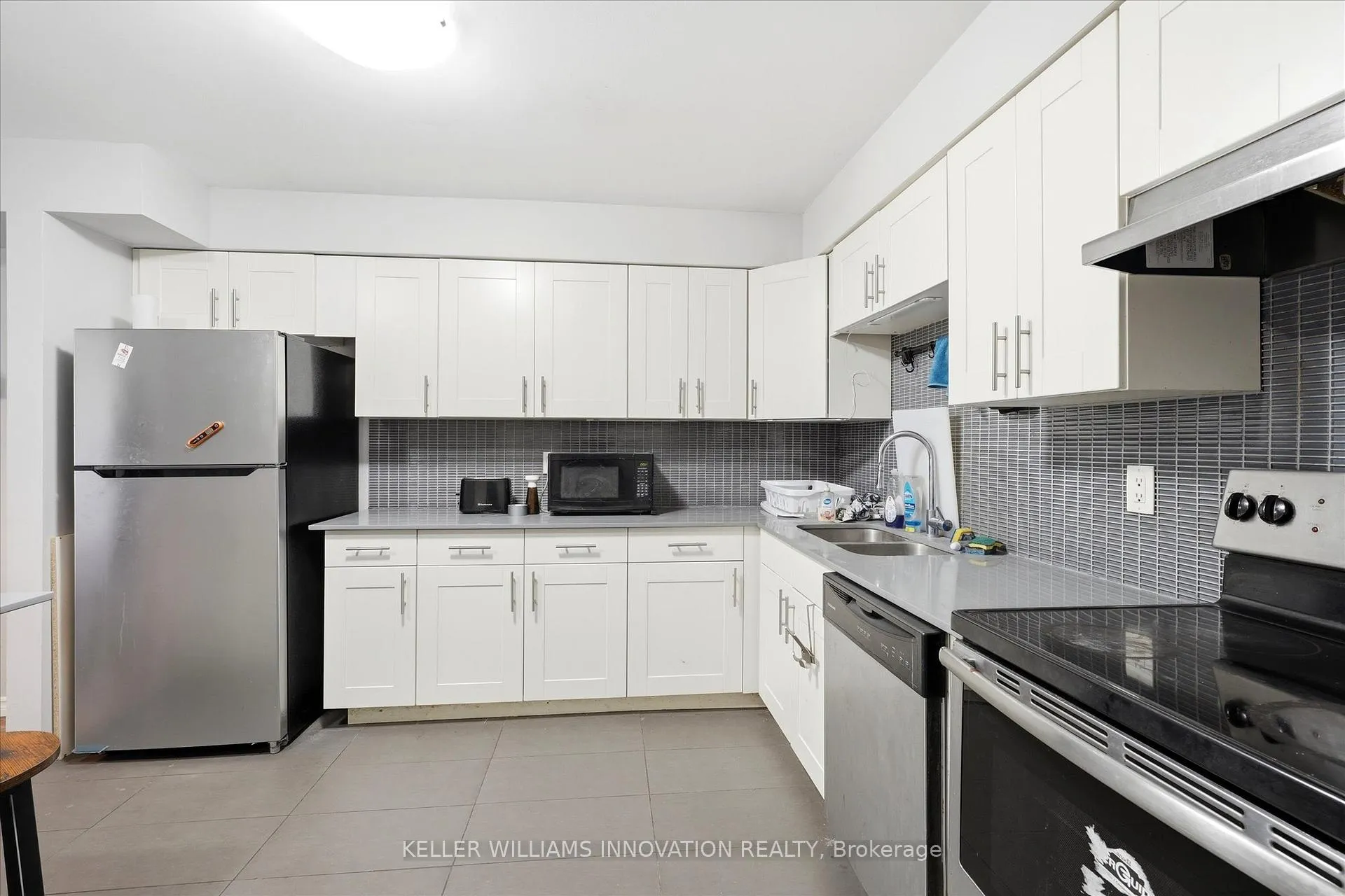 Photo 5 of Unit 4, 508 Quiet Place, Waterloo, Lakeshore Village — HOMEH