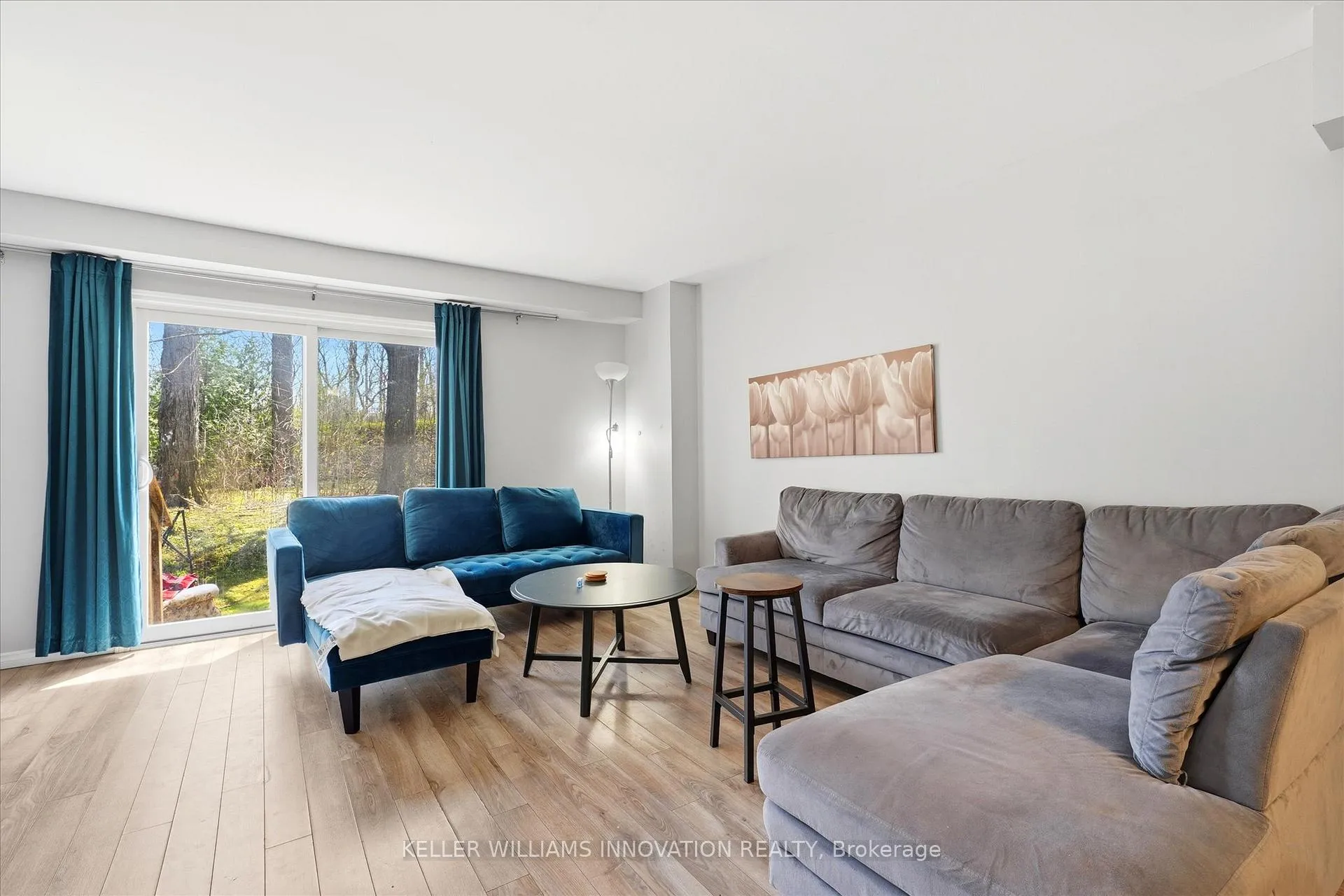 Photo 10 of Unit 4, 508 Quiet Place, Waterloo, Lakeshore Village — HOMEH