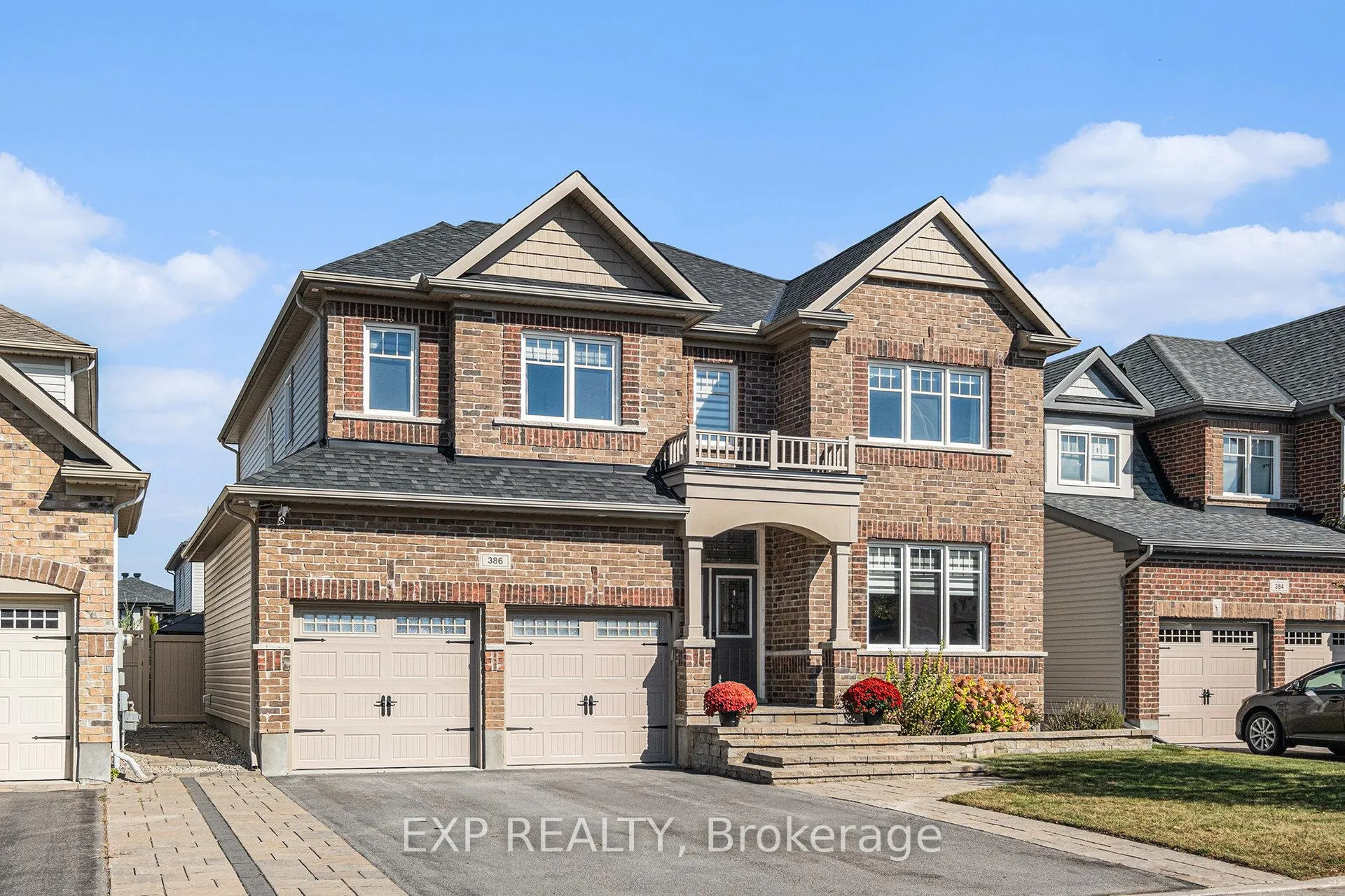 Photo 2 of 386 Andalusian Crescent, Ottawa, Kanata - Emerald Meadows/Trailwest — HOMEH