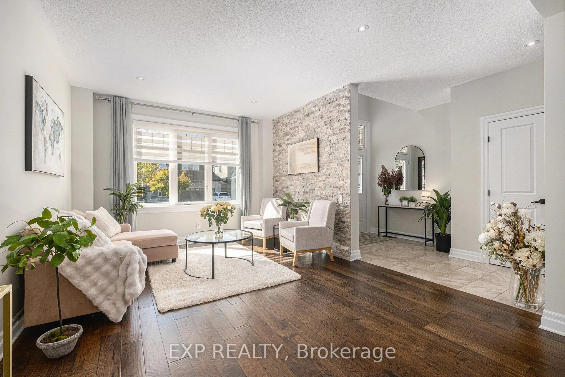 Photo 6 of 386 Andalusian Crescent, Ottawa, Kanata - Emerald Meadows/Trailwest — HOMEH