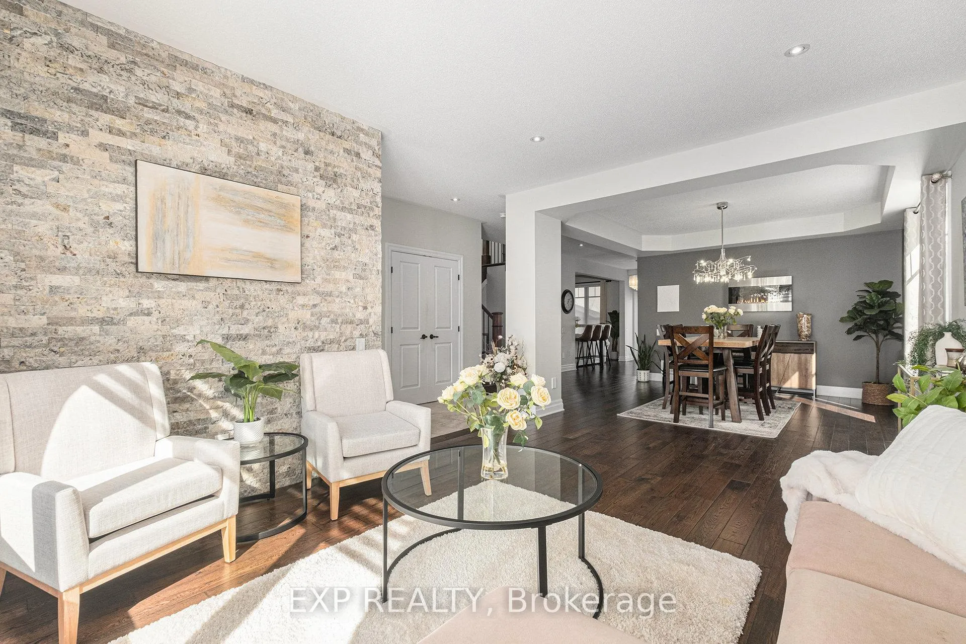 Photo 8 of 386 Andalusian Crescent, Ottawa, Kanata - Emerald Meadows/Trailwest — HOMEH