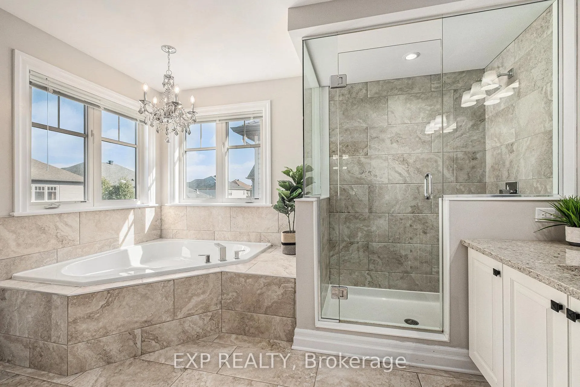 Photo 22 of 386 Andalusian Crescent, Ottawa, Kanata - Emerald Meadows/Trailwest — HOMEH