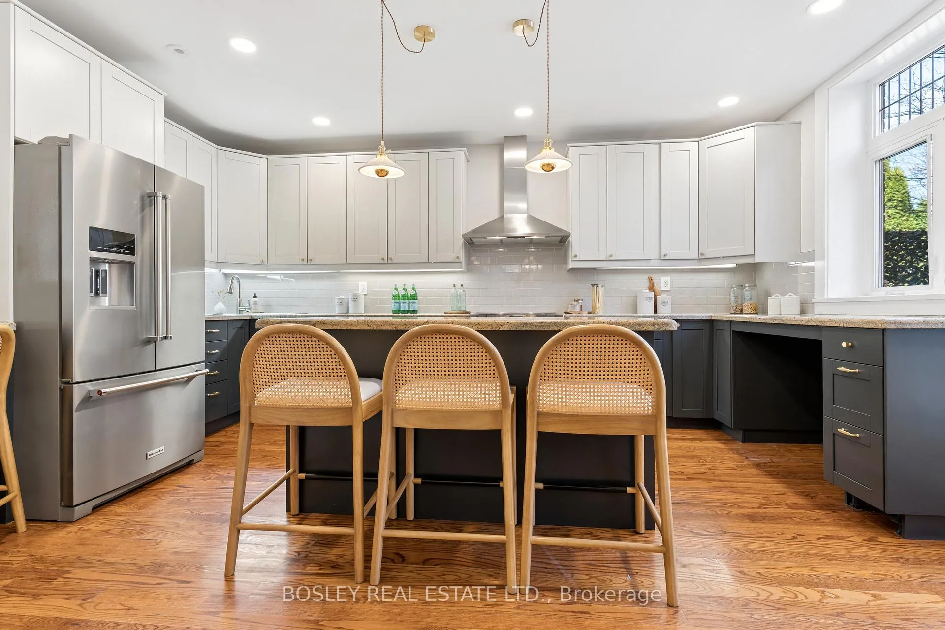 Photo 13 of 220 Wright Avenue, Toronto, High Park-Swansea — HOMEH