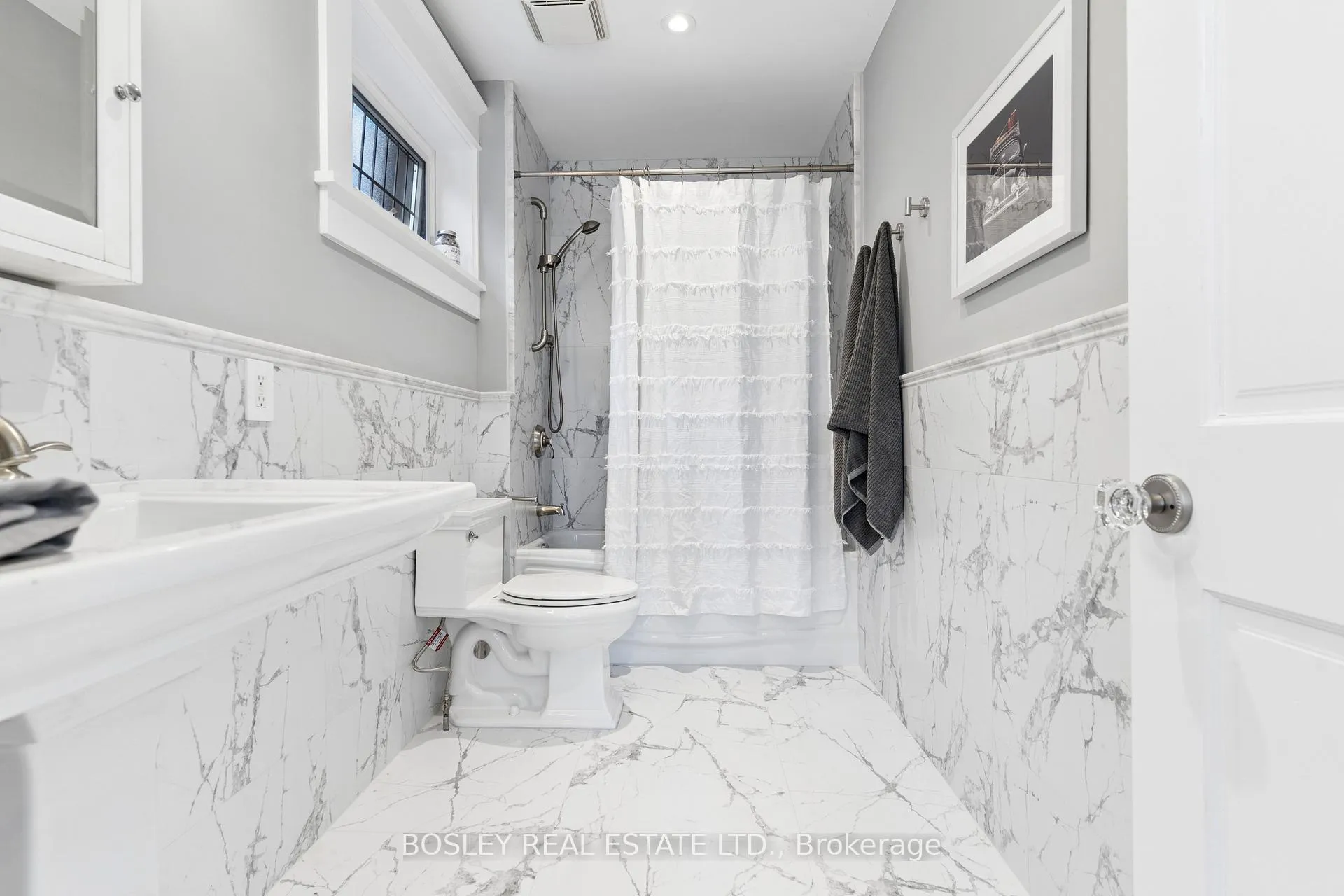 Photo 20 of 220 Wright Avenue, Toronto, High Park-Swansea — HOMEH