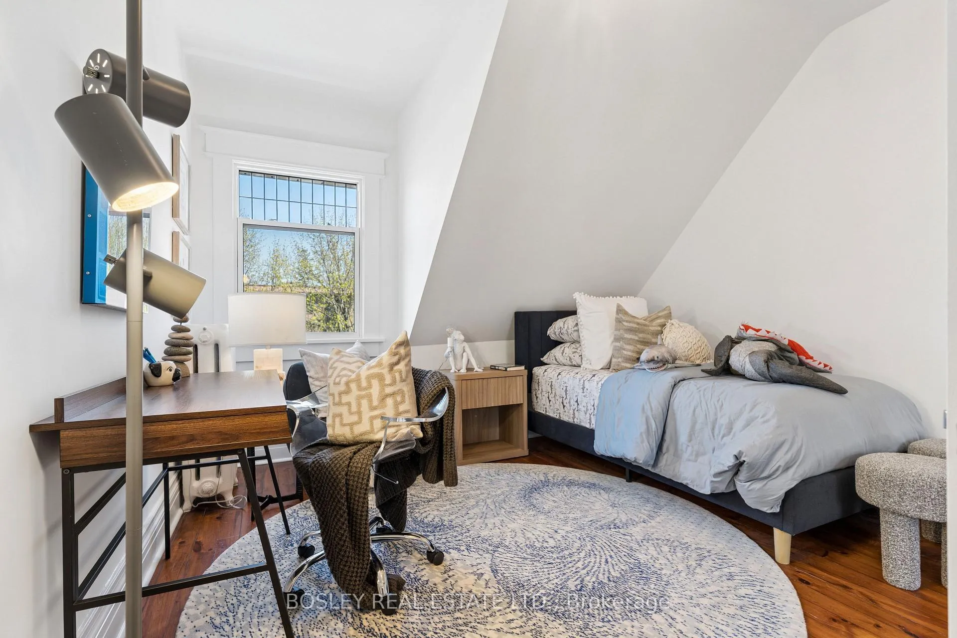 Photo 27 of 220 Wright Avenue, Toronto, High Park-Swansea — HOMEH