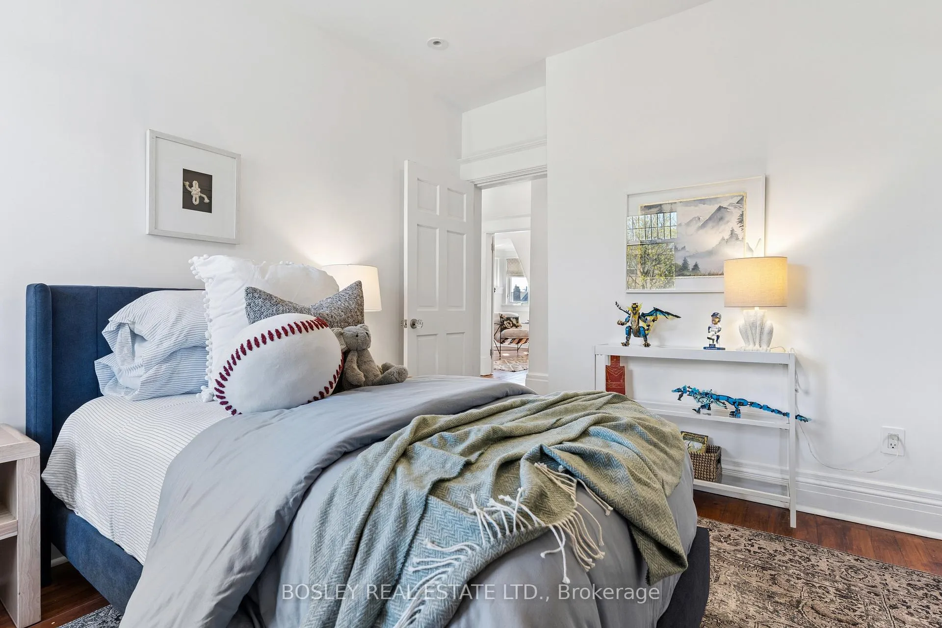 Photo 30 of 220 Wright Avenue, Toronto, High Park-Swansea — HOMEH