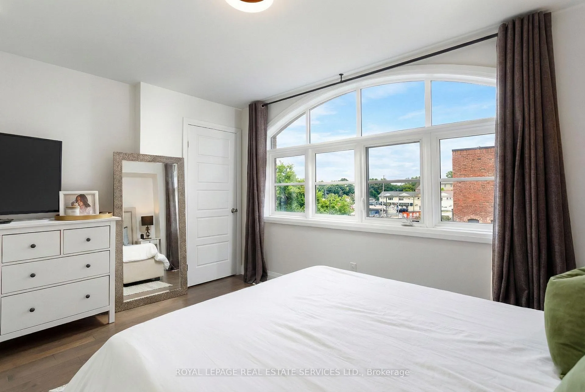 Photo 21 of Unit 22, 405 Plains Road E, Burlington, LaSalle — HOMEH
