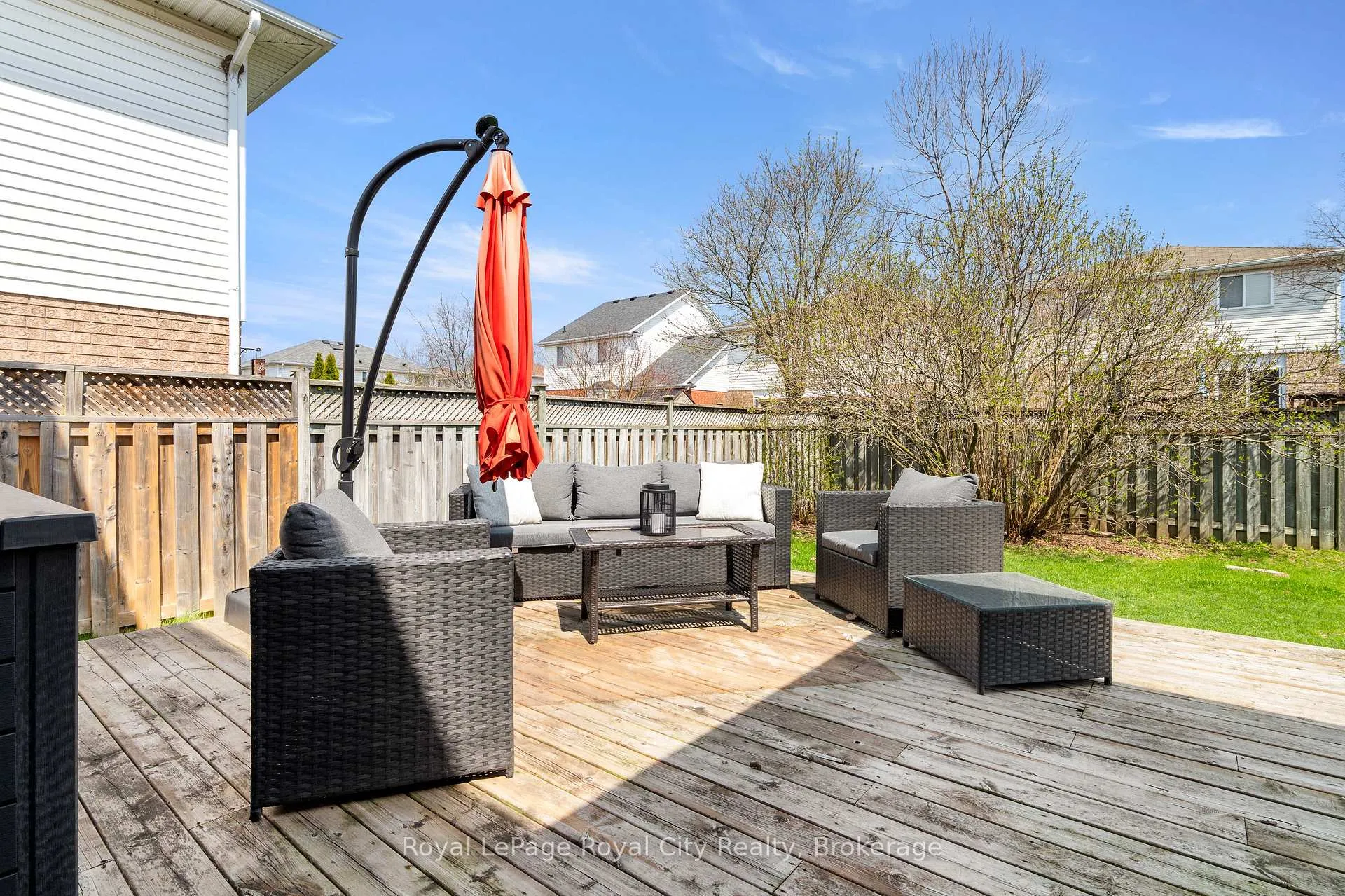 Photo 34 of 118 Clairfields Drive W, Guelph, Clairfields/Hanlon Business Park — HOMEH