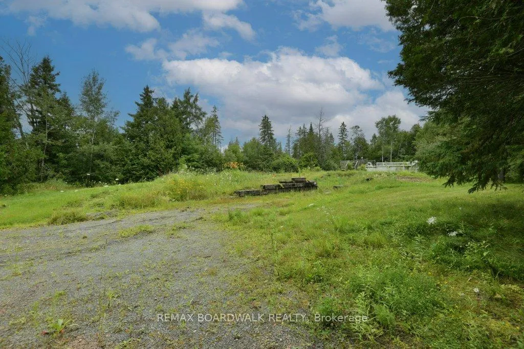 Photo 6 of 286 Brunton Side Road, Beckwith, Beckwith Twp — HOMEH