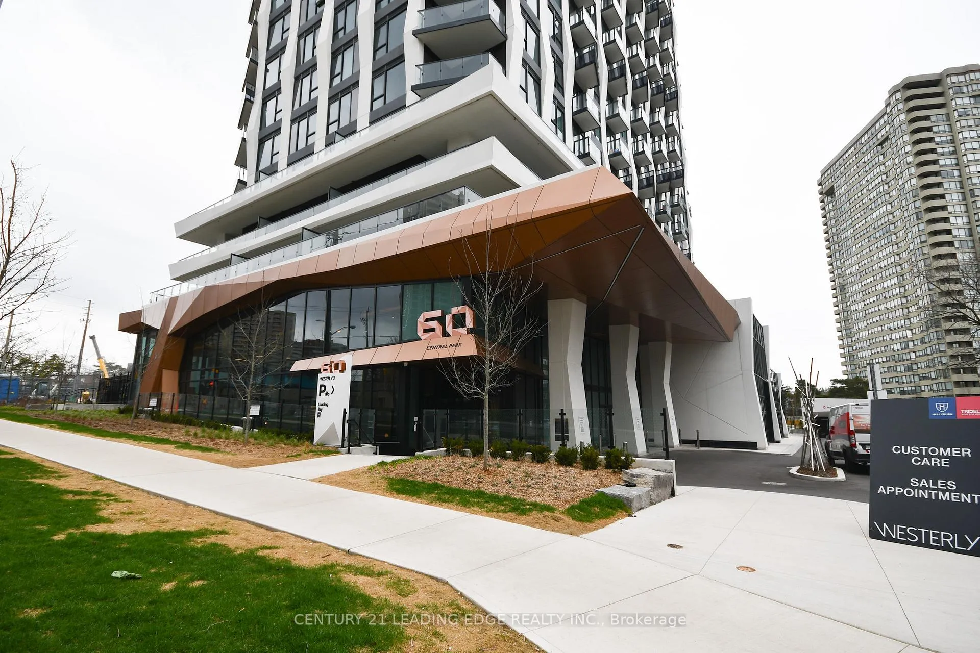 Photo 4 of Unit PH10, 60 Central Park Roadway, Etobicoke, Islington-City Centre West — HOMEH
