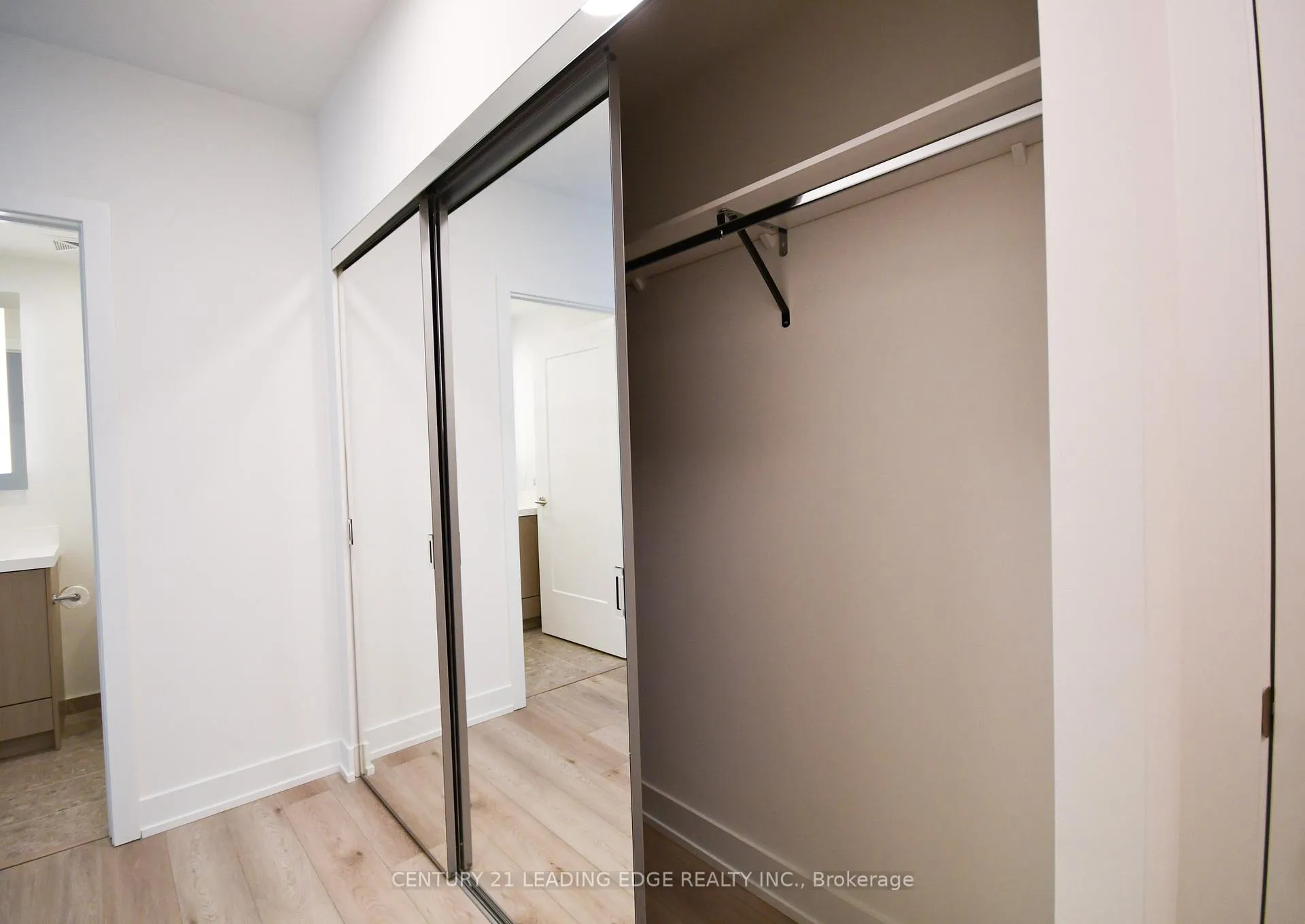 Photo 9 of Unit PH10, 60 Central Park Roadway, Etobicoke, Islington-City Centre West — HOMEH