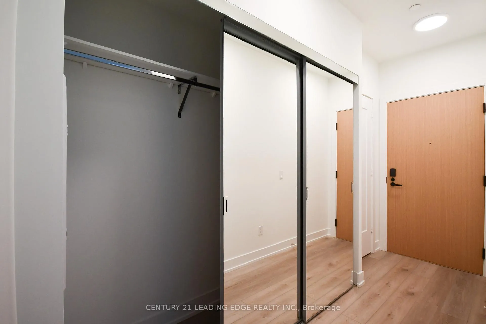 Photo 10 of Unit PH10, 60 Central Park Roadway, Etobicoke, Islington-City Centre West — HOMEH