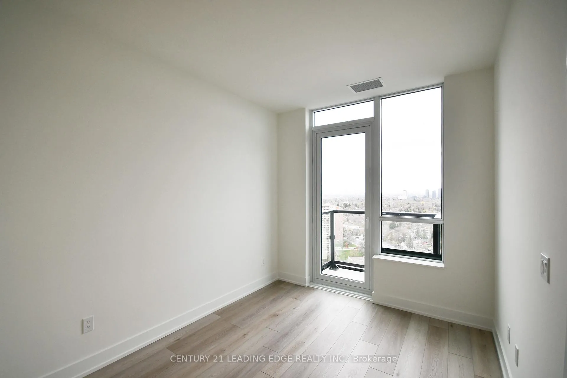Photo 23 of Unit PH10, 60 Central Park Roadway, Etobicoke, Islington-City Centre West — HOMEH