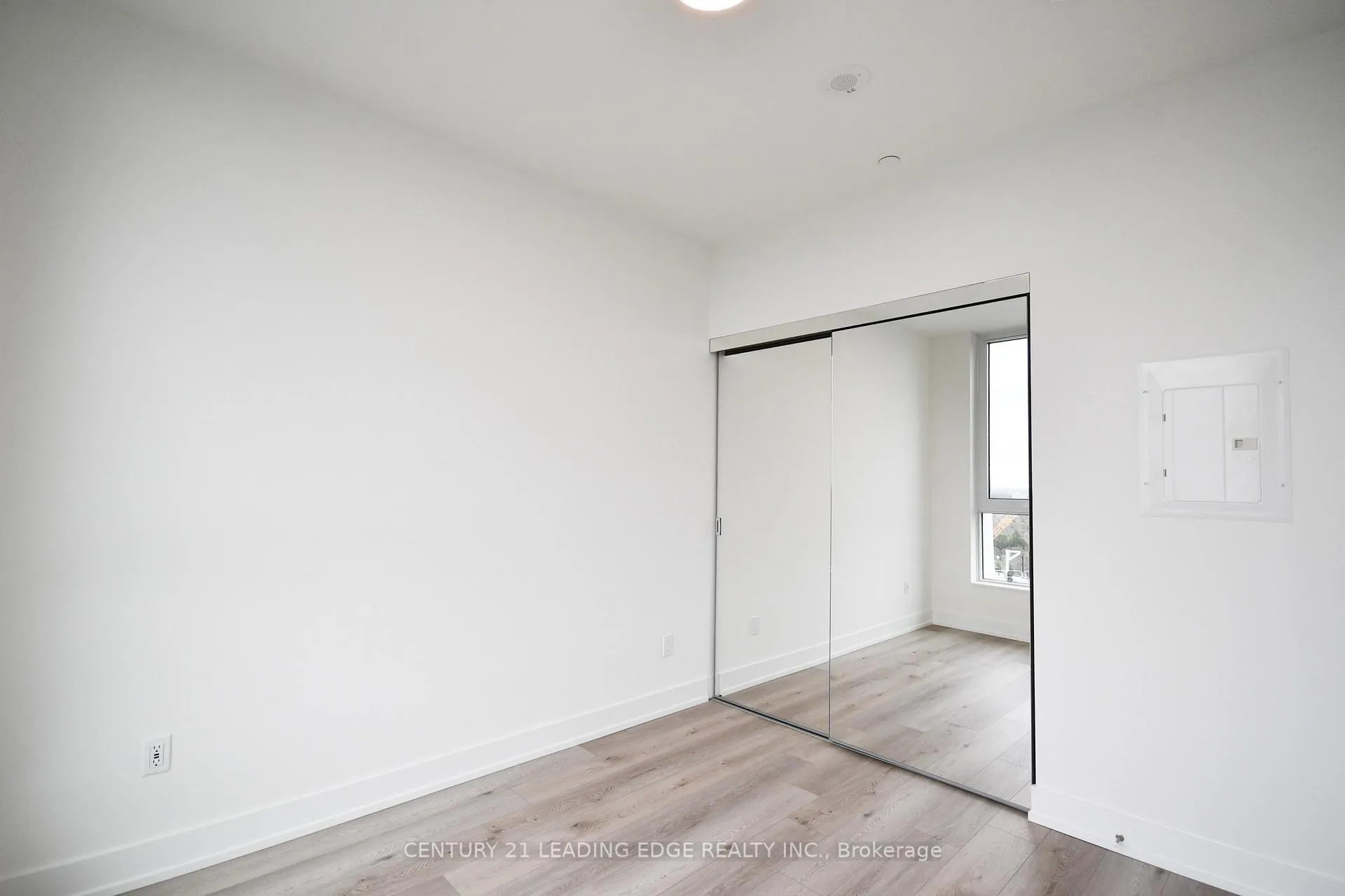 Photo 31 of Unit PH10, 60 Central Park Roadway, Etobicoke, Islington-City Centre West — HOMEH