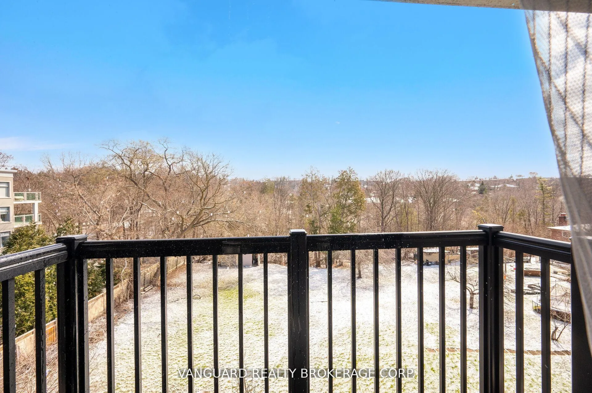 Photo 11 of 8331 Islington Avenue, Vaughan, Islington Woods — HOMEH