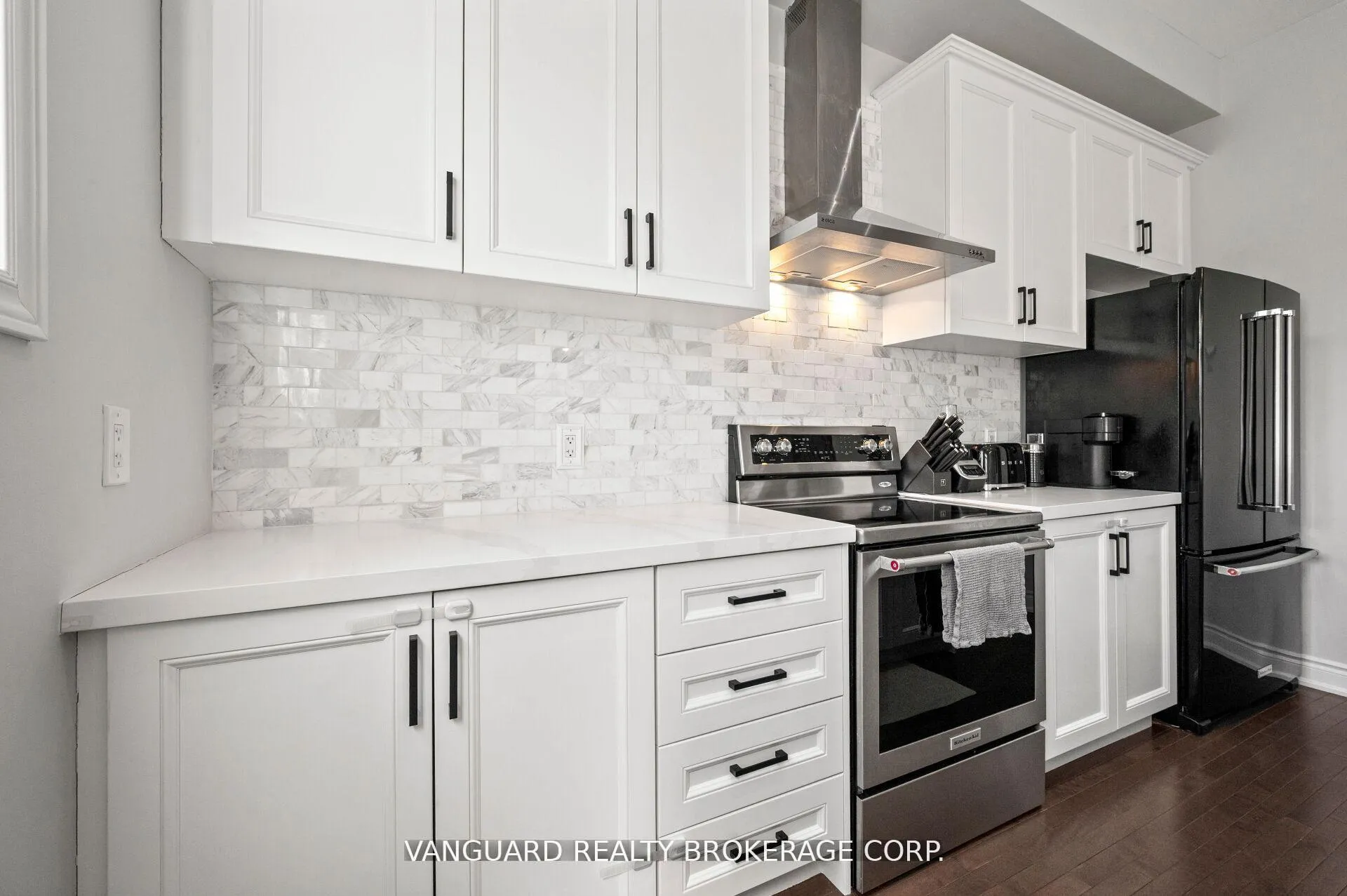 Photo 20 of 8331 Islington Avenue, Vaughan, Islington Woods — HOMEH