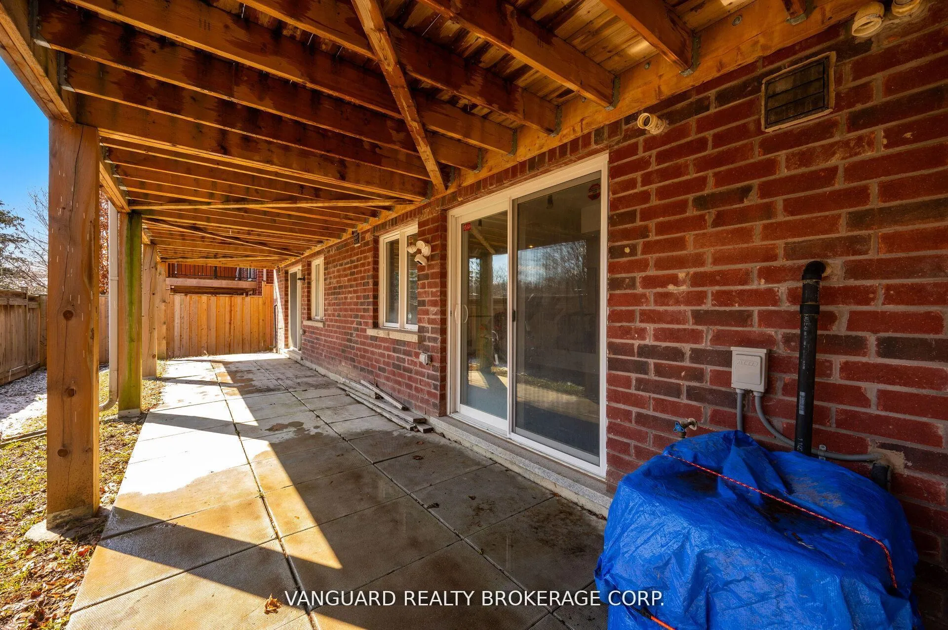 Photo 41 of 8331 Islington Avenue, Vaughan, Islington Woods — HOMEH