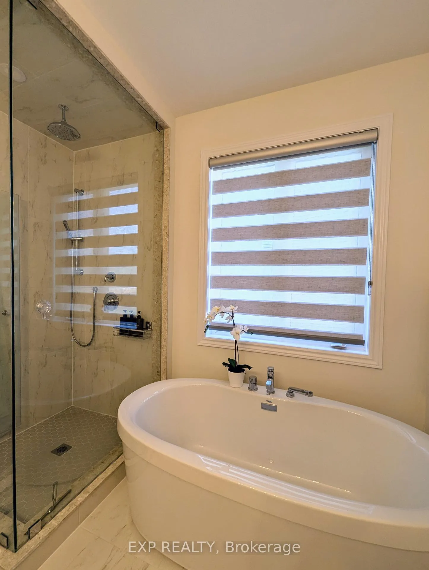 Photo 10 of 196 Ramblewood Drive, Wasaga Beach — HOMEH