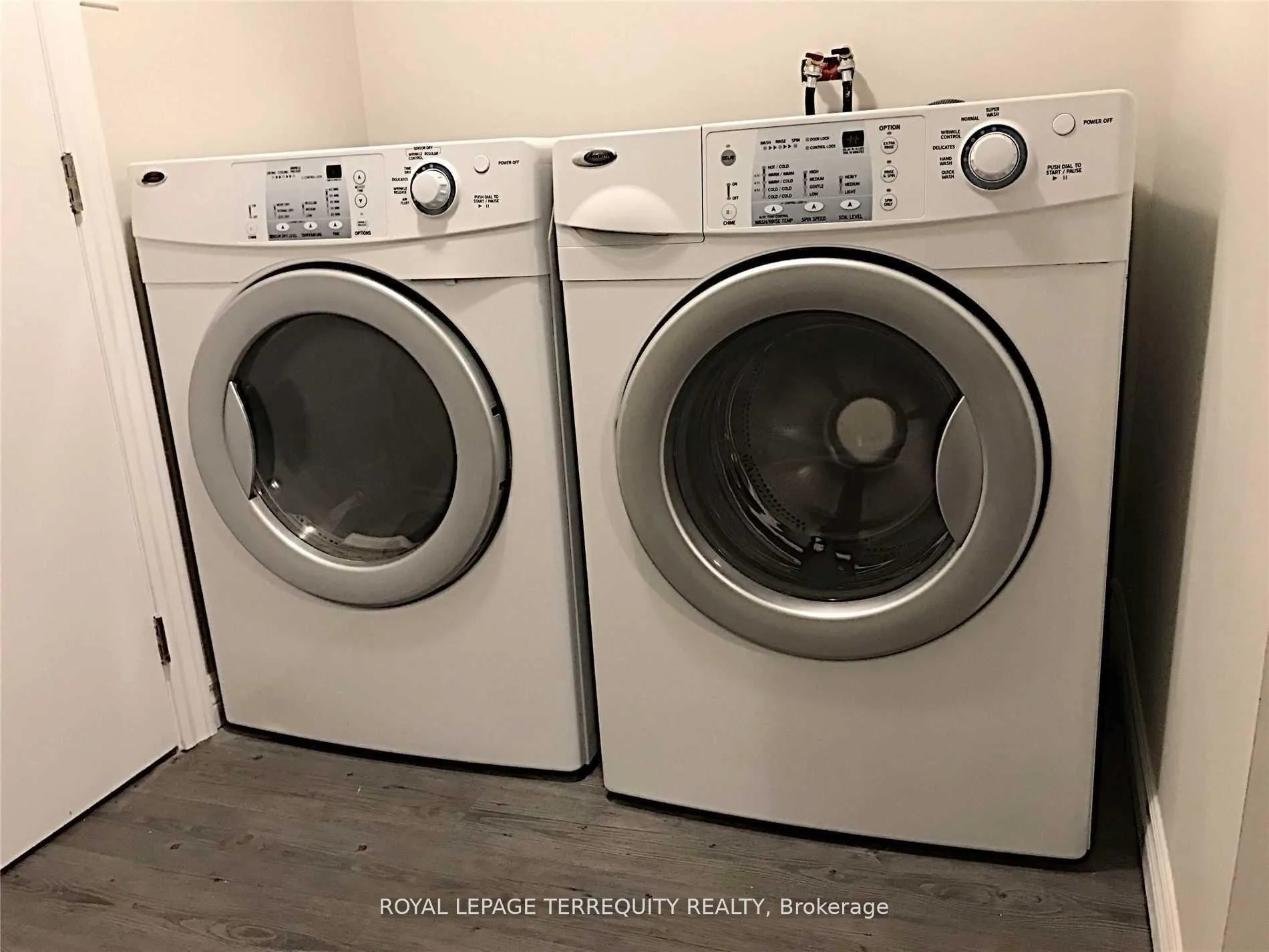 Photo 8 of Unit Unit 2, 79 Ionview Road, Scarborough, Ionview — HOMEH