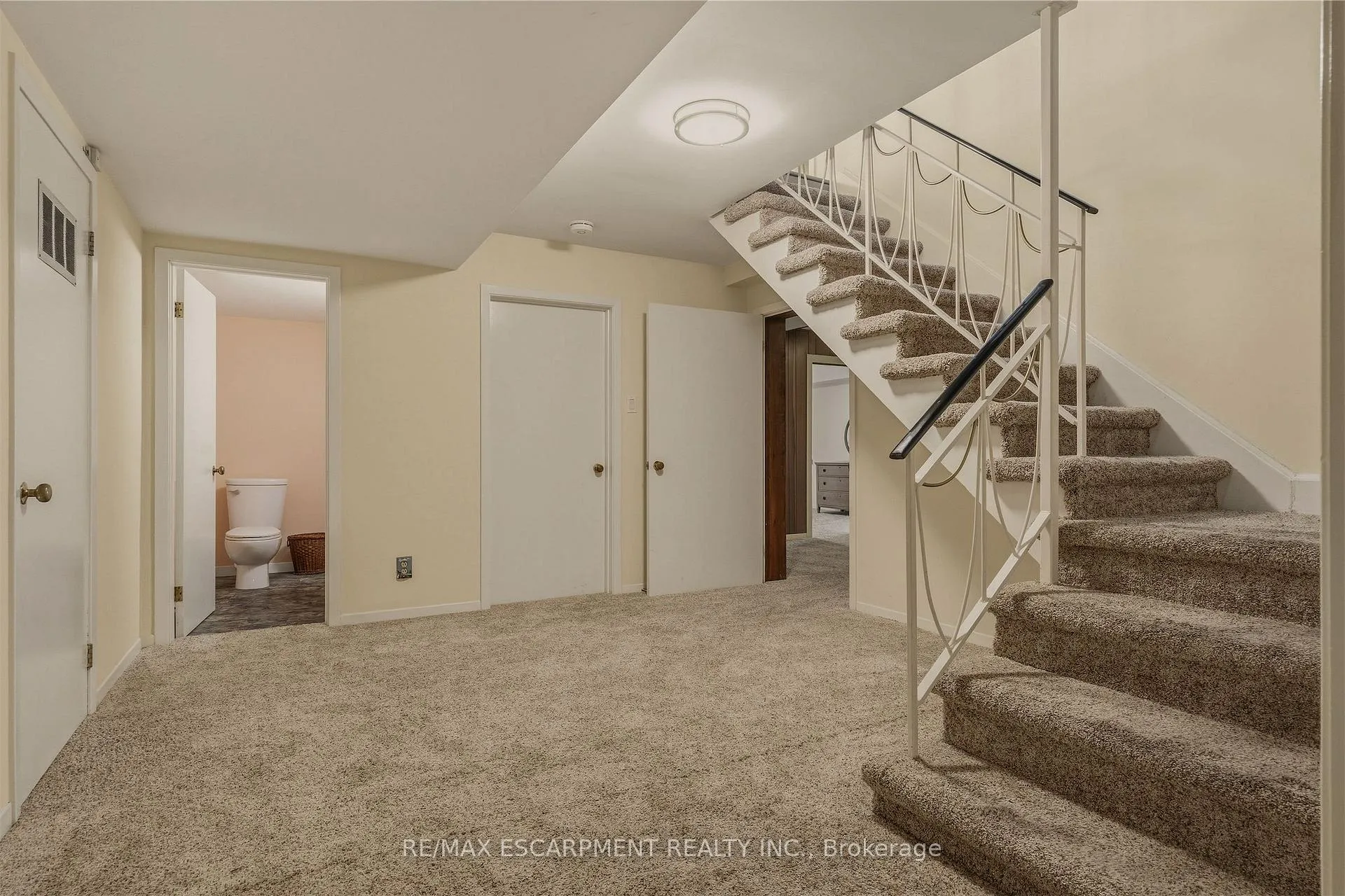 Photo 36 of 88 Bertram Drive, Hamilton, Dundas — HOMEH