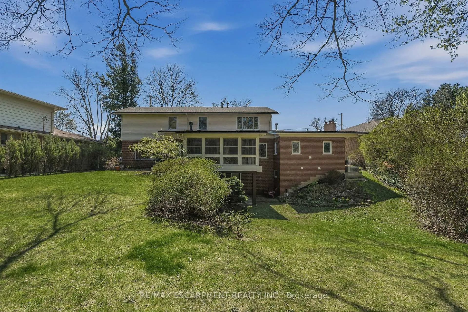 Photo 45 of 88 Bertram Drive, Hamilton, Dundas — HOMEH