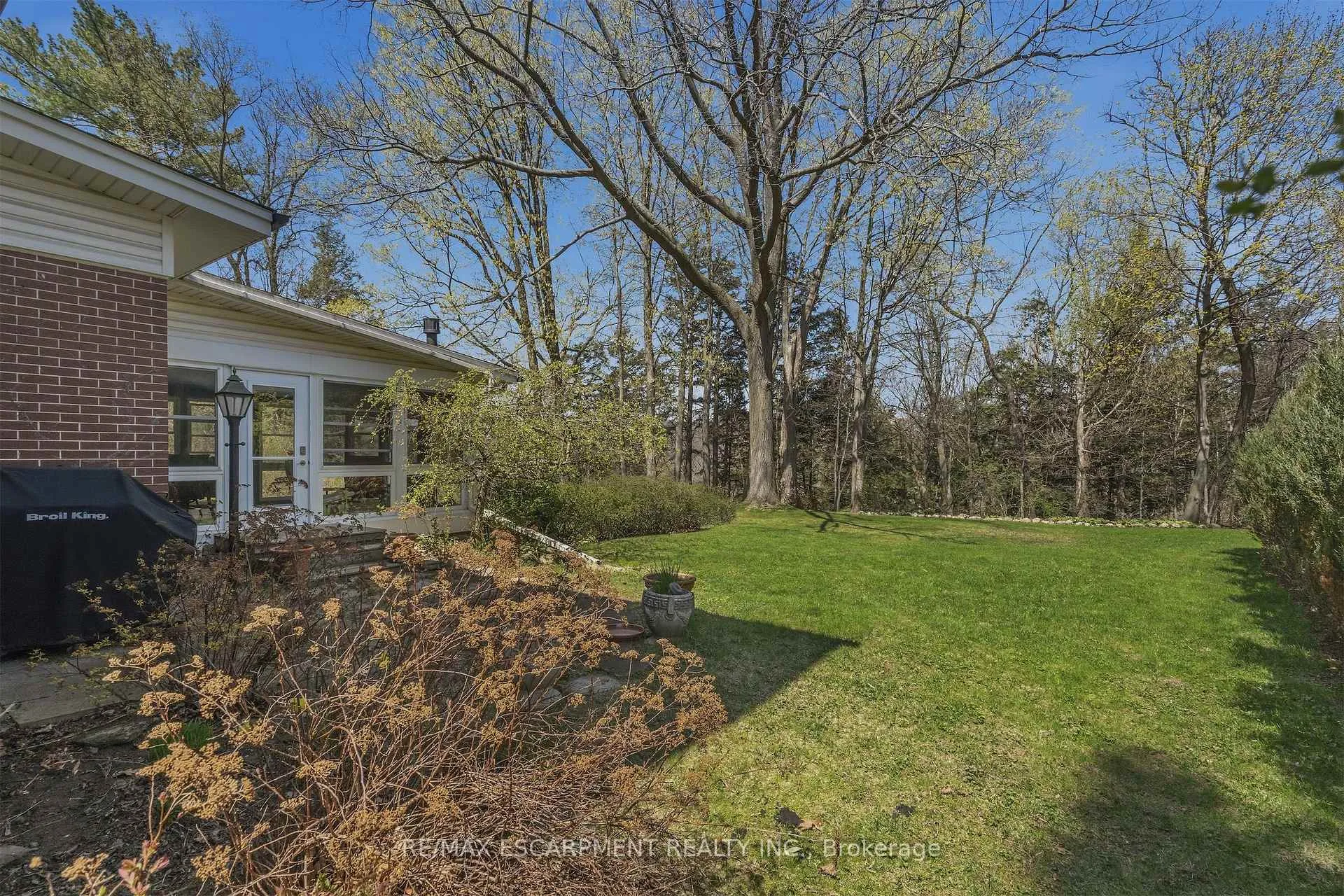 Photo 48 of 88 Bertram Drive, Hamilton, Dundas — HOMEH