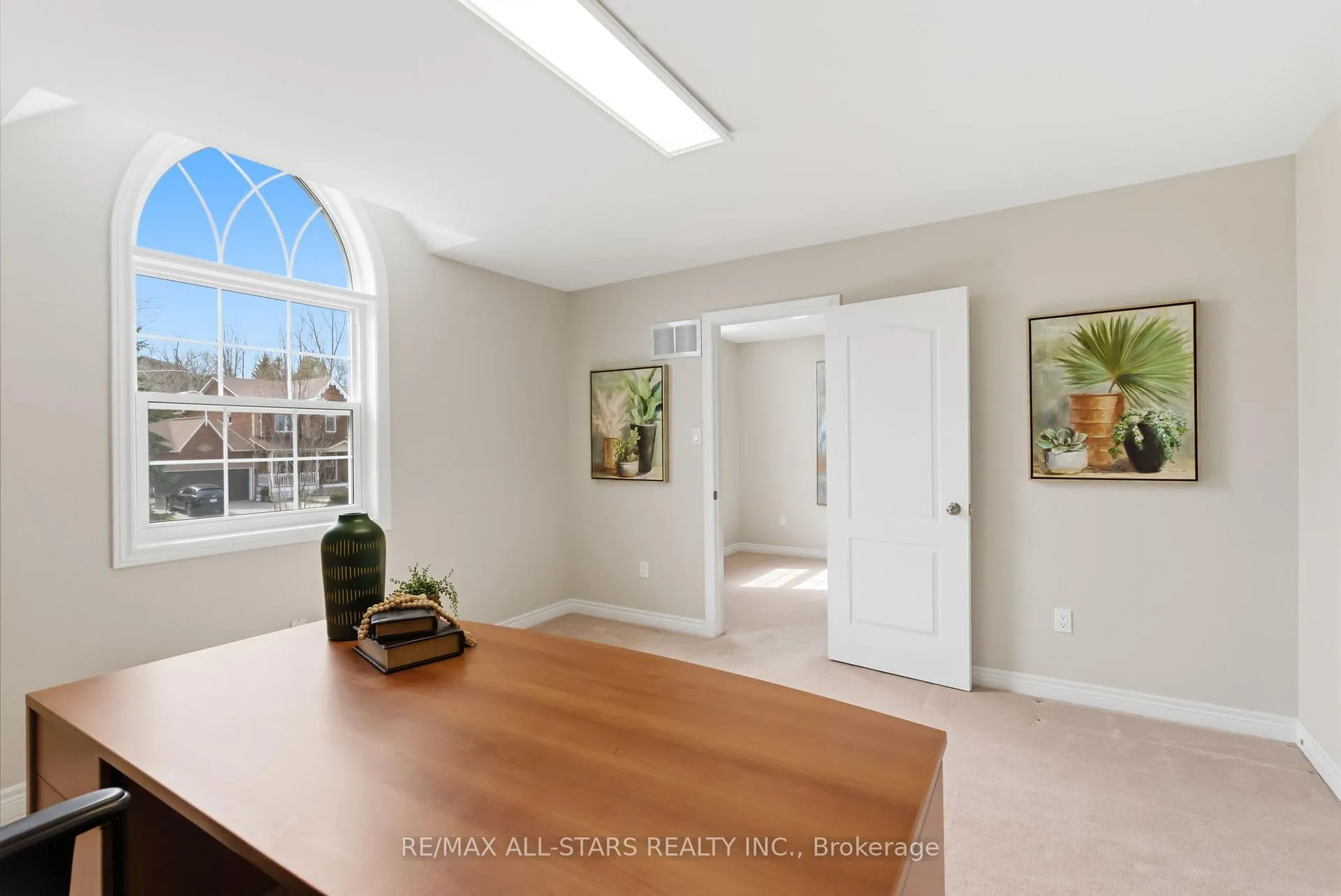 Photo 45 of 19 Galloway Crescent, Uxbridge — HOMEH