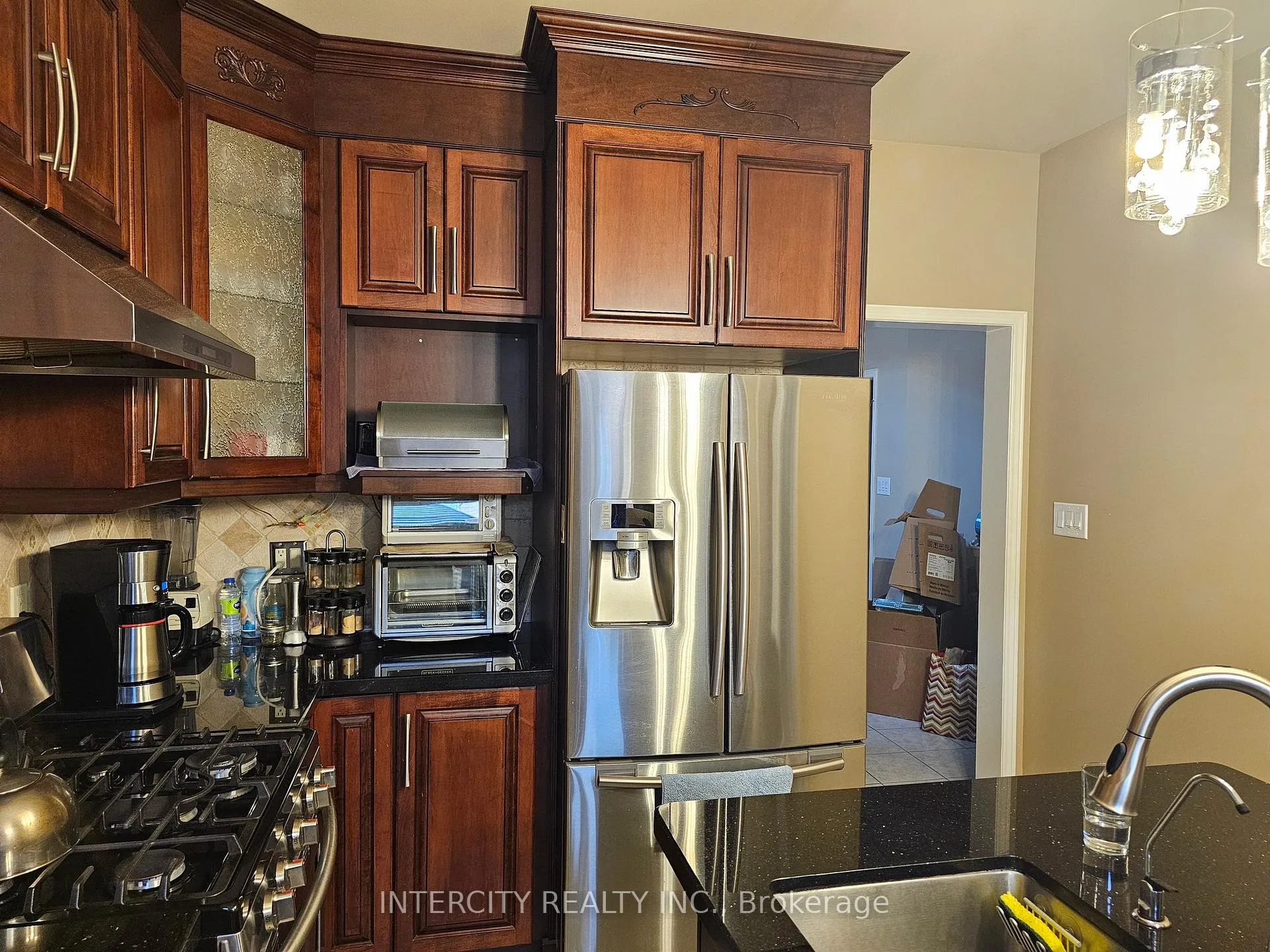 Photo 10 of 26 Zia Dodda Crescent, Brampton, Brampton East — HOMEH