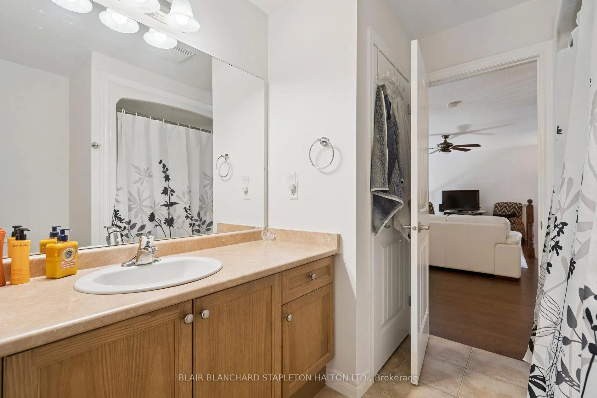 Photo 15 of Unit 258, 2120 Itabashi Way, Burlington, Tansley — HOMEH
