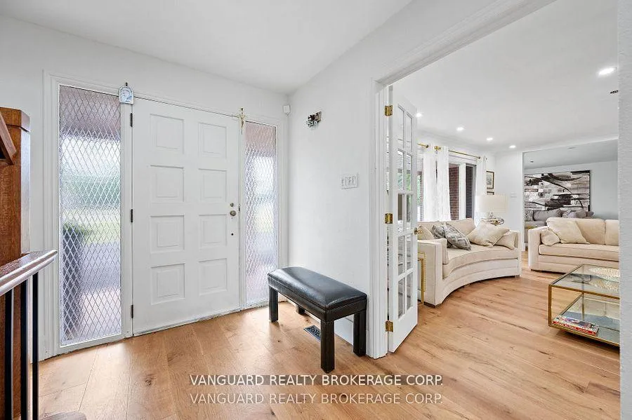 Photo 11 of 80 Kleins Crescent, Vaughan, Kleinburg — HOMEH