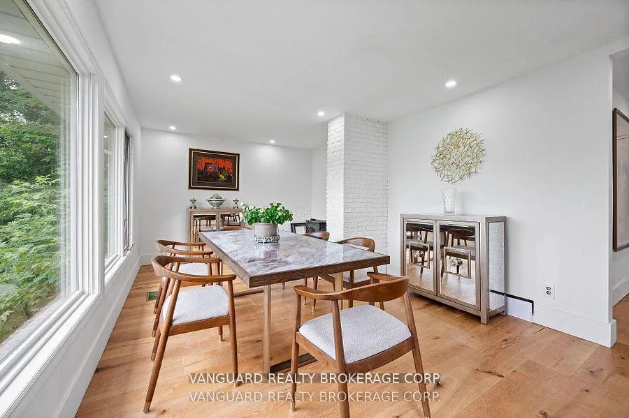 Photo 14 of 80 Kleins Crescent, Vaughan, Kleinburg — HOMEH