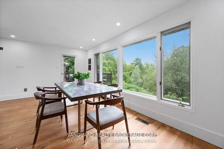 Photo 15 of 80 Kleins Crescent, Vaughan, Kleinburg — HOMEH
