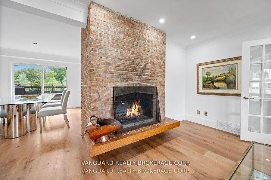 Photo 22 of 80 Kleins Crescent, Vaughan, Kleinburg — HOMEH