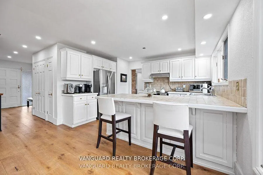 Photo 27 of 80 Kleins Crescent, Vaughan, Kleinburg — HOMEH