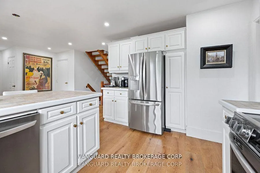 Photo 31 of 80 Kleins Crescent, Vaughan, Kleinburg — HOMEH