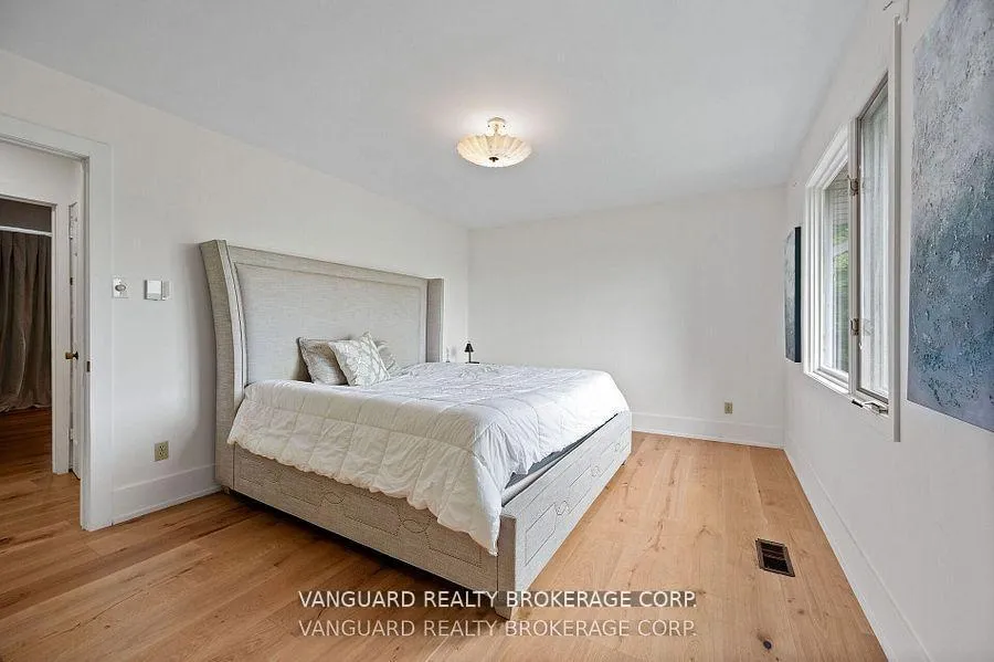 Photo 43 of 80 Kleins Crescent, Vaughan, Kleinburg — HOMEH