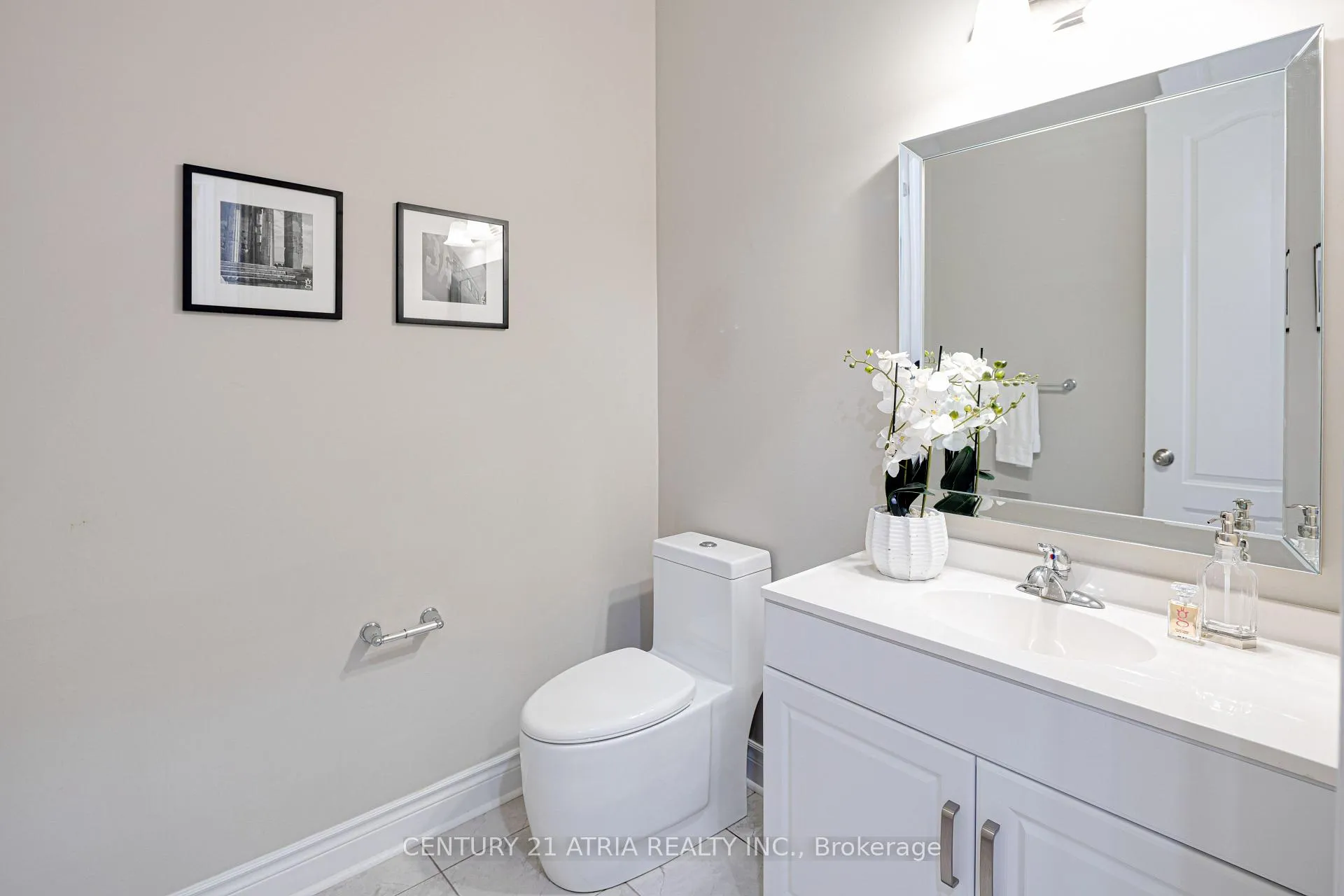 Photo 15 of 19 Match Point Court, Aurora, Aurora Estates — HOMEH