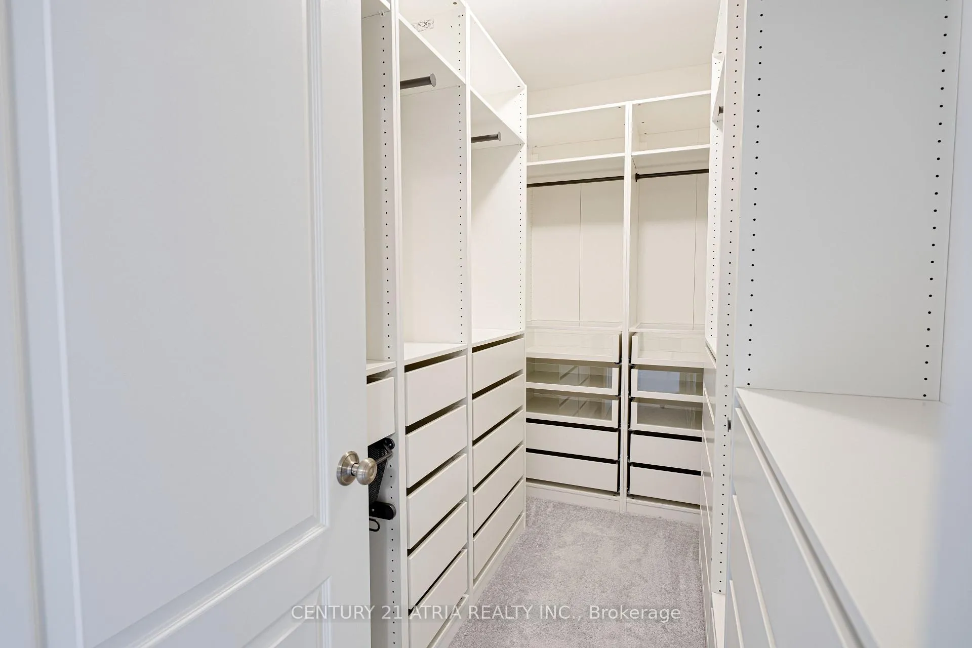 Photo 23 of 19 Match Point Court, Aurora, Aurora Estates — HOMEH