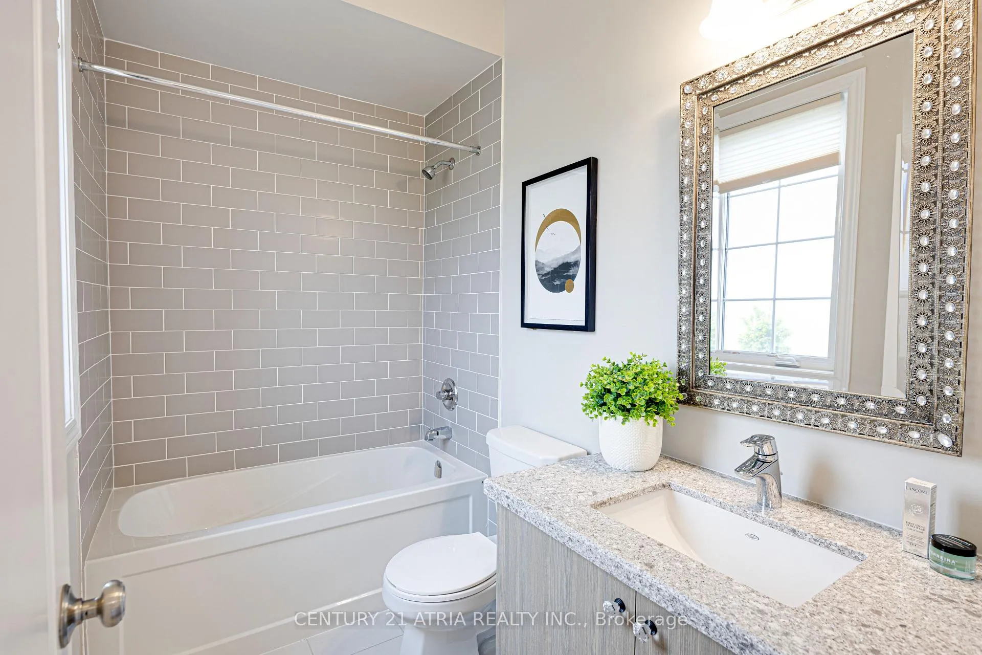 Photo 25 of 19 Match Point Court, Aurora, Aurora Estates — HOMEH