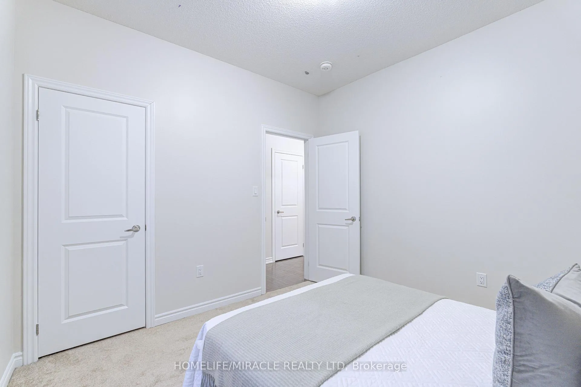 Photo 35 of 13 Truffle Court, Brampton, Northwest Brampton — HOMEH