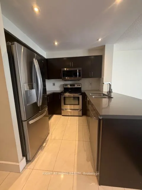 Photo 4 of Unit 1002, 3 Michael Power Place, Etobicoke, Islington-City Centre West — HOMEH