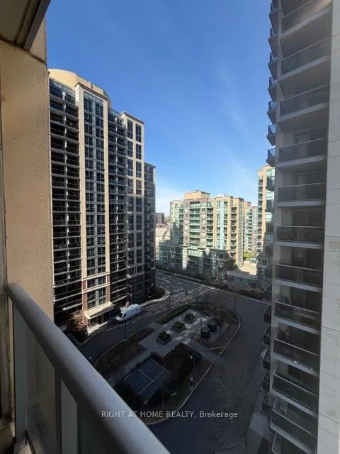 Photo 16 of Unit 1002, 3 Michael Power Place, Etobicoke, Islington-City Centre West — HOMEH