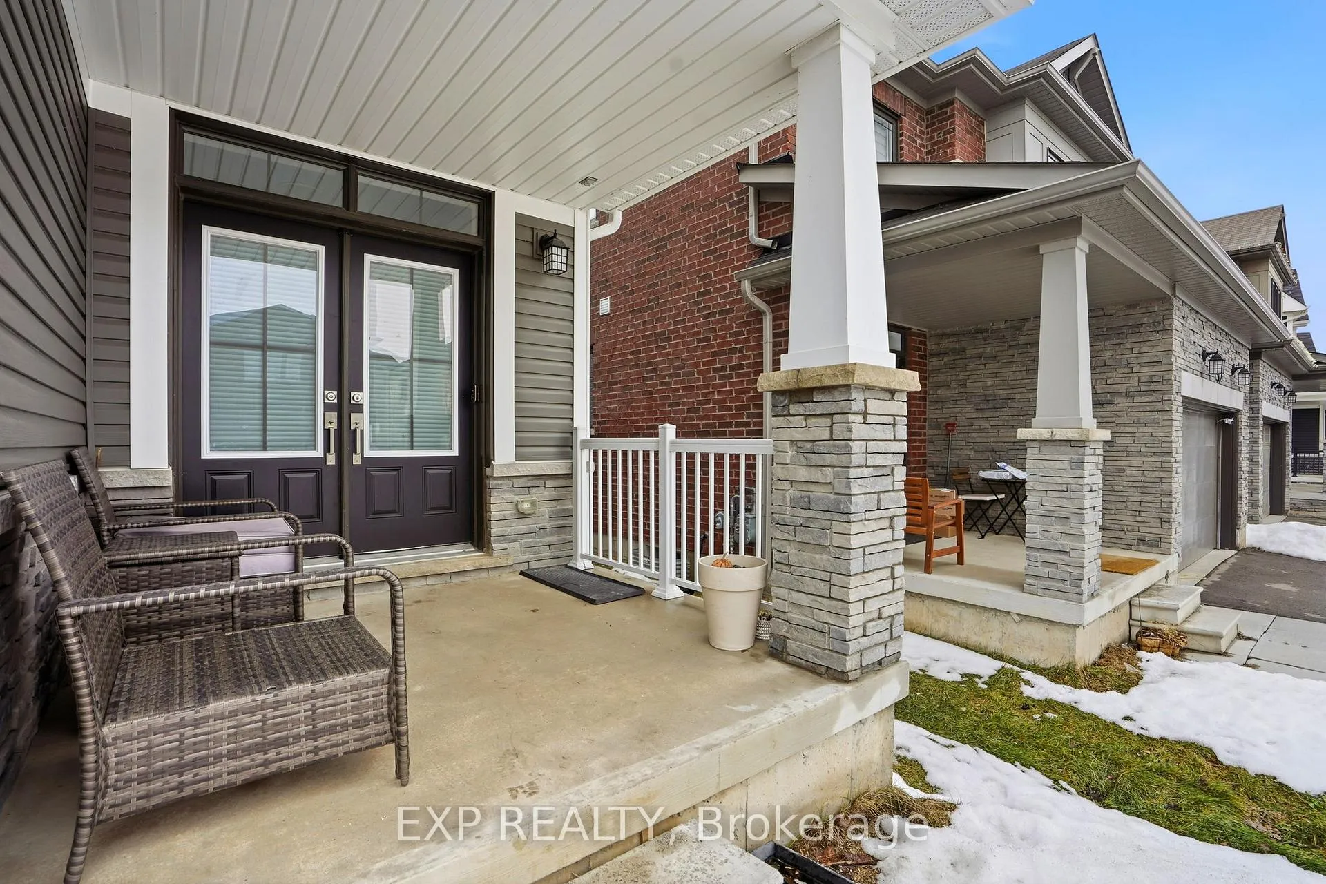 Photo 4 of 19 Hawick Crescent, Haldimand — HOMEH