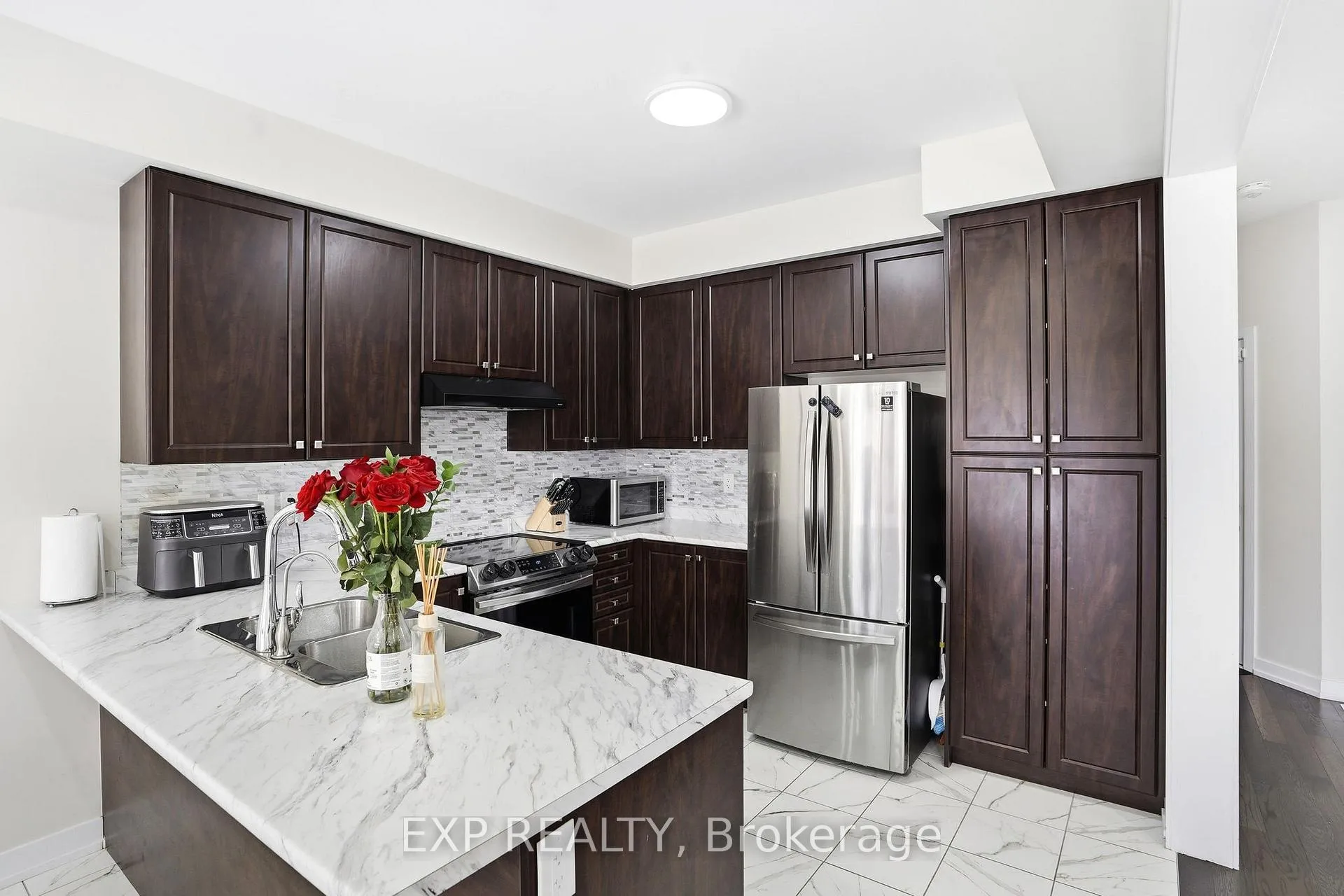 Photo 14 of 19 Hawick Crescent, Haldimand — HOMEH