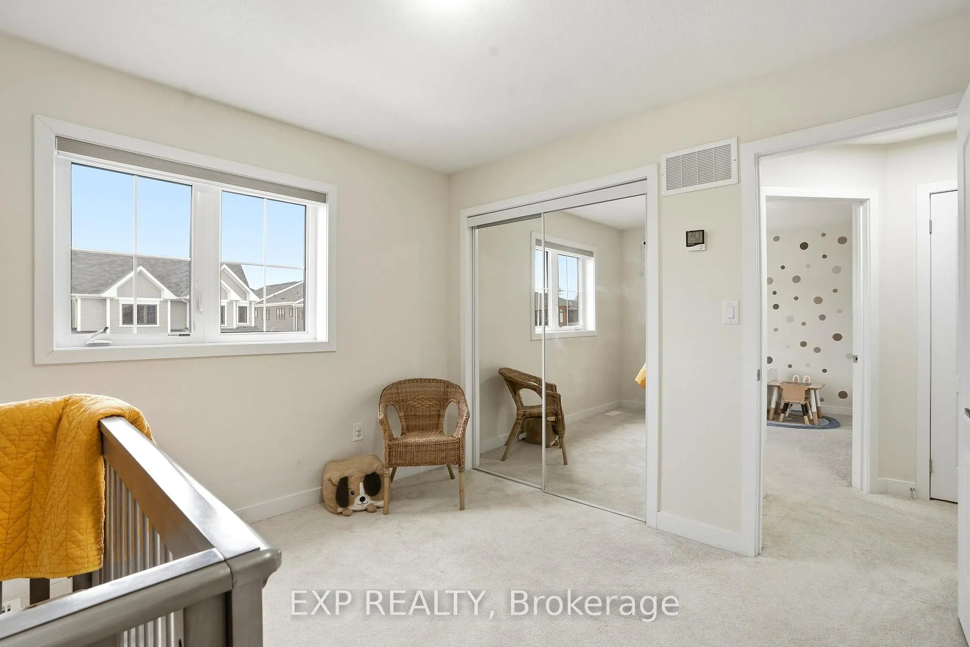Photo 25 of 19 Hawick Crescent, Haldimand — HOMEH