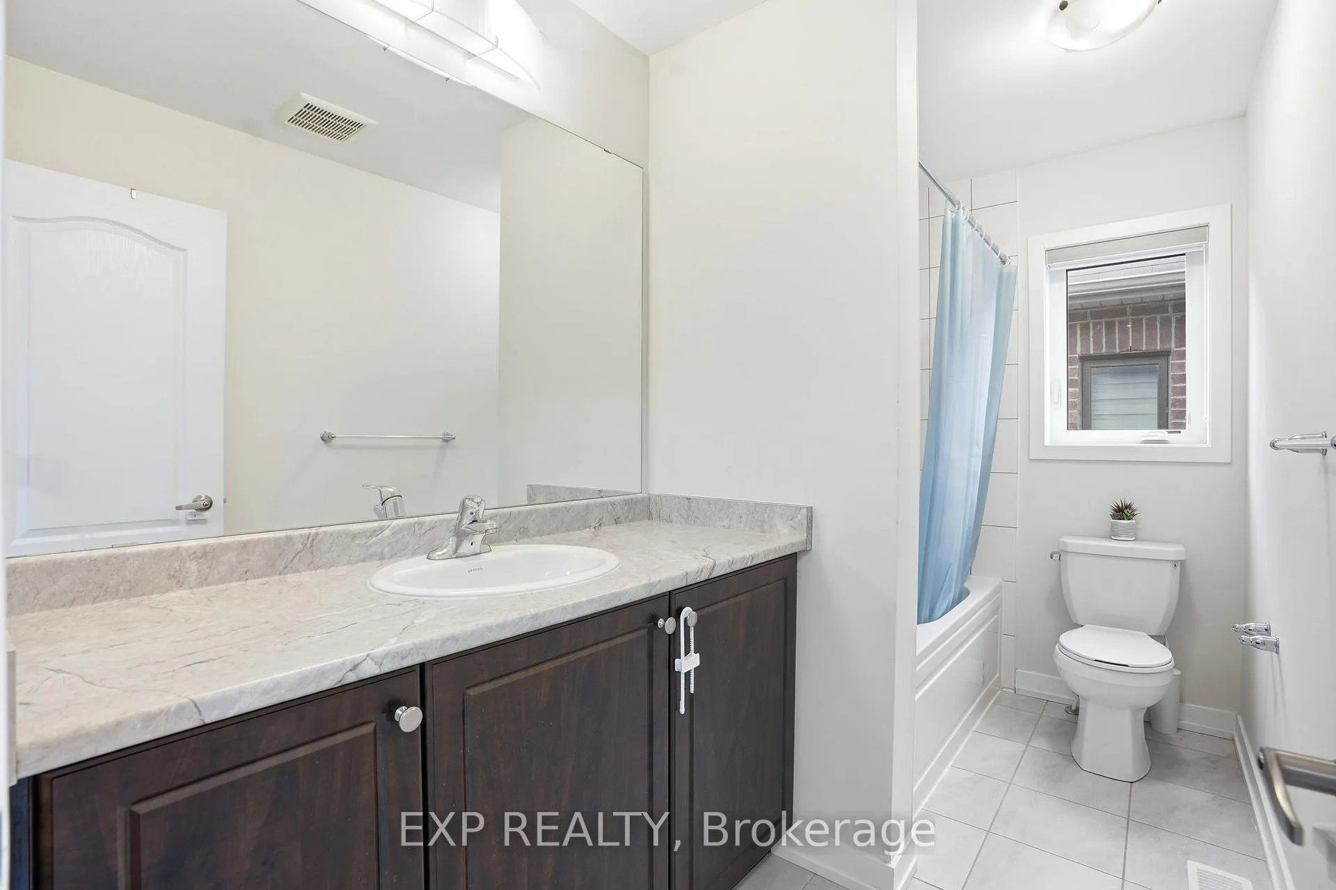 Photo 27 of 19 Hawick Crescent, Haldimand — HOMEH